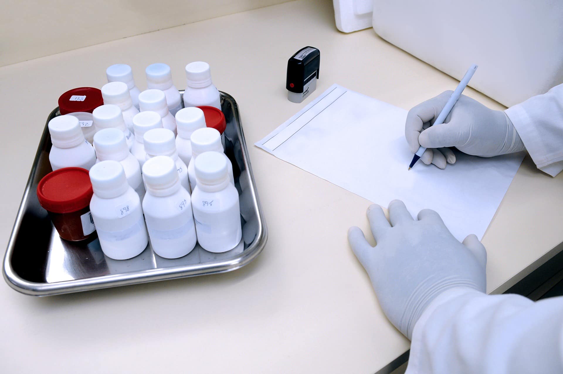 Exames laboratoriais em Natal - RN – Hemograma, Colesterol, Exame de fezes  e urina | MedFamília - Consultas médicas e exames em Natal/RN